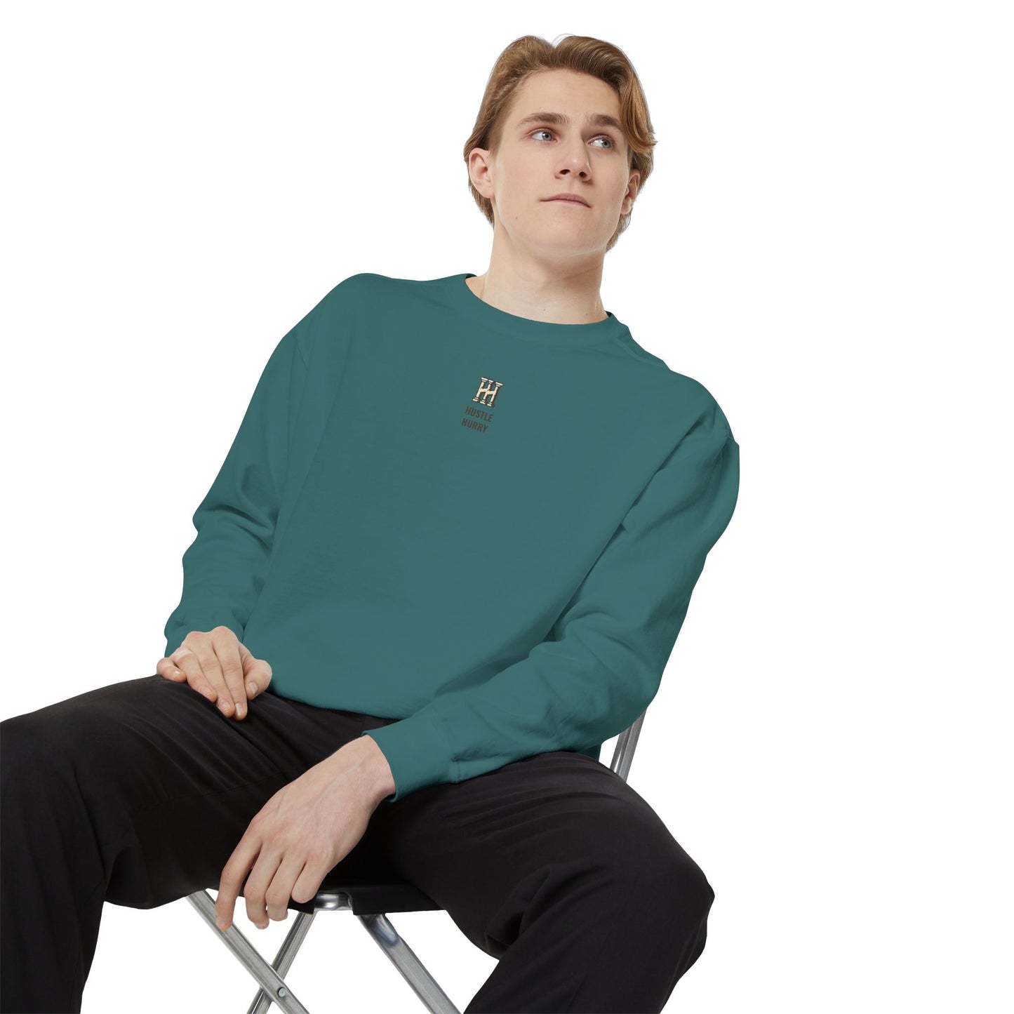 HUSTLE HURRY Sweatshirt, Cozy Garment-Dyed Sweater