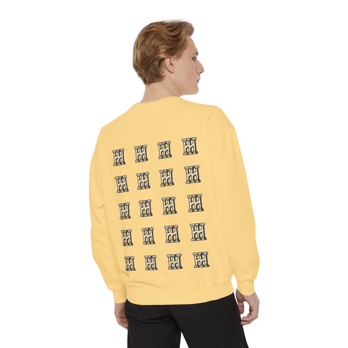 HUSTLE HURRY Sweatshirt, Cozy Garment-Dyed Sweater